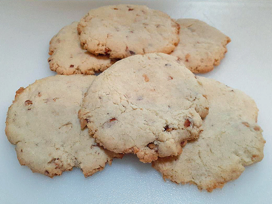 Low Carb Shortbread Cookies with Almonds - Fresh Baked
